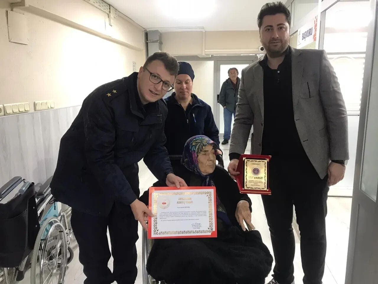 DENİZLİ’DE GAYRİMENKULLERİNİ JANDARMA ASAYİŞ VAKFINA BAĞIŞLAYAN BAĞIŞÇIYA TEŞEKKÜR BELGESİ VE...