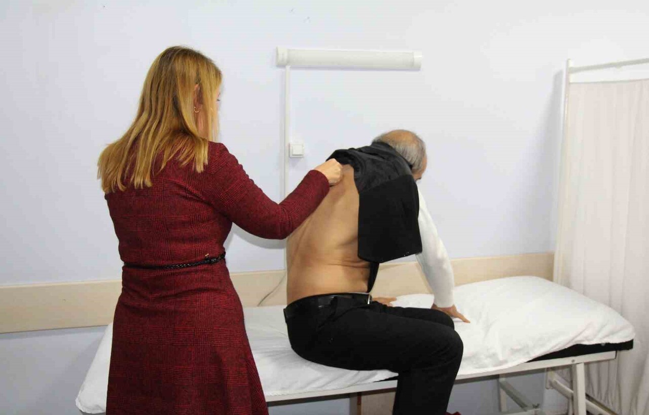 DENİZLİ DEVLET HASTANESİ GÖĞÜS HASTALIKLARI UZMANI DR. MİNE ALTUN DİKİCİ,  BİR AÇIKLAMADA...