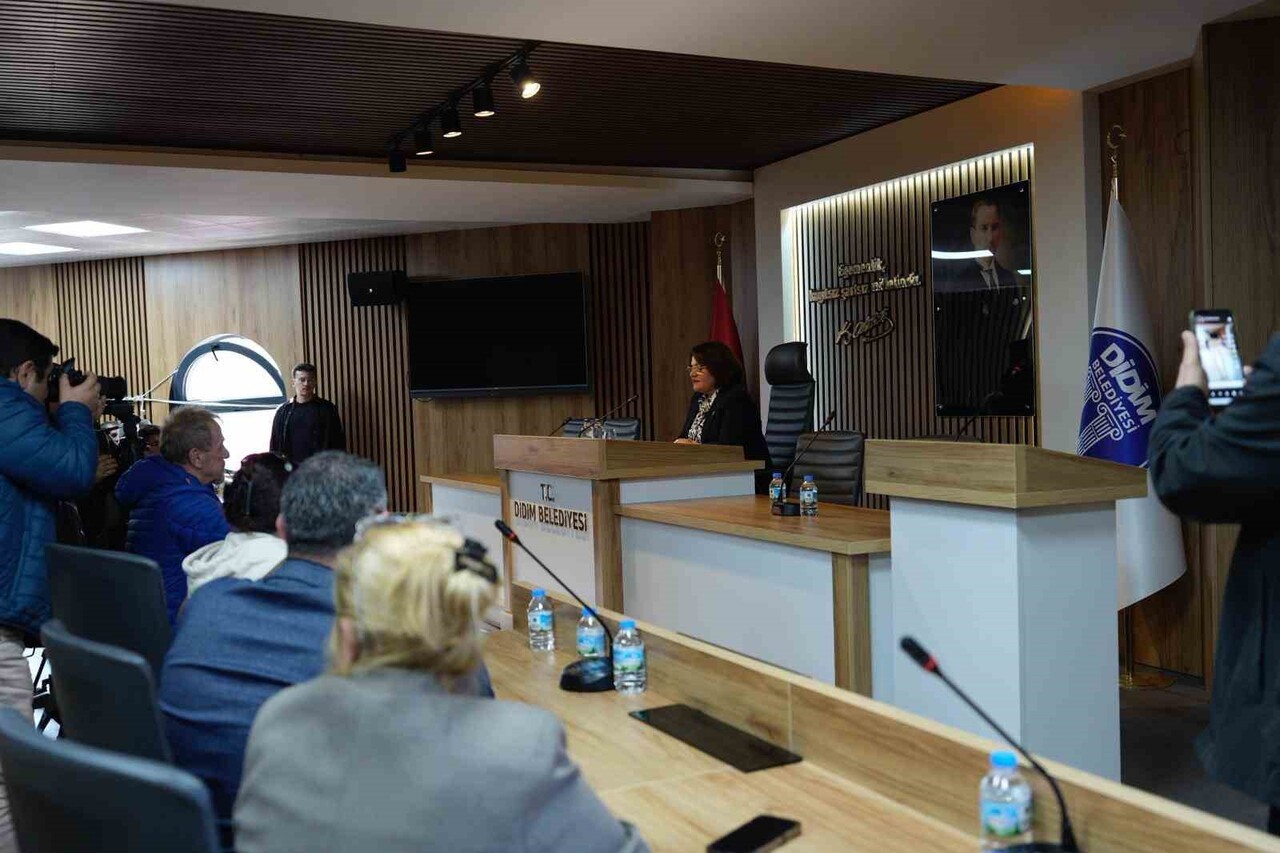 DİDİM BELEDİYE BAŞKANI HATİCE GENÇAY, PAZAR ESNAFLARINI İLGİLENDİREN, PAZARYERLERİ HAKKINDA...