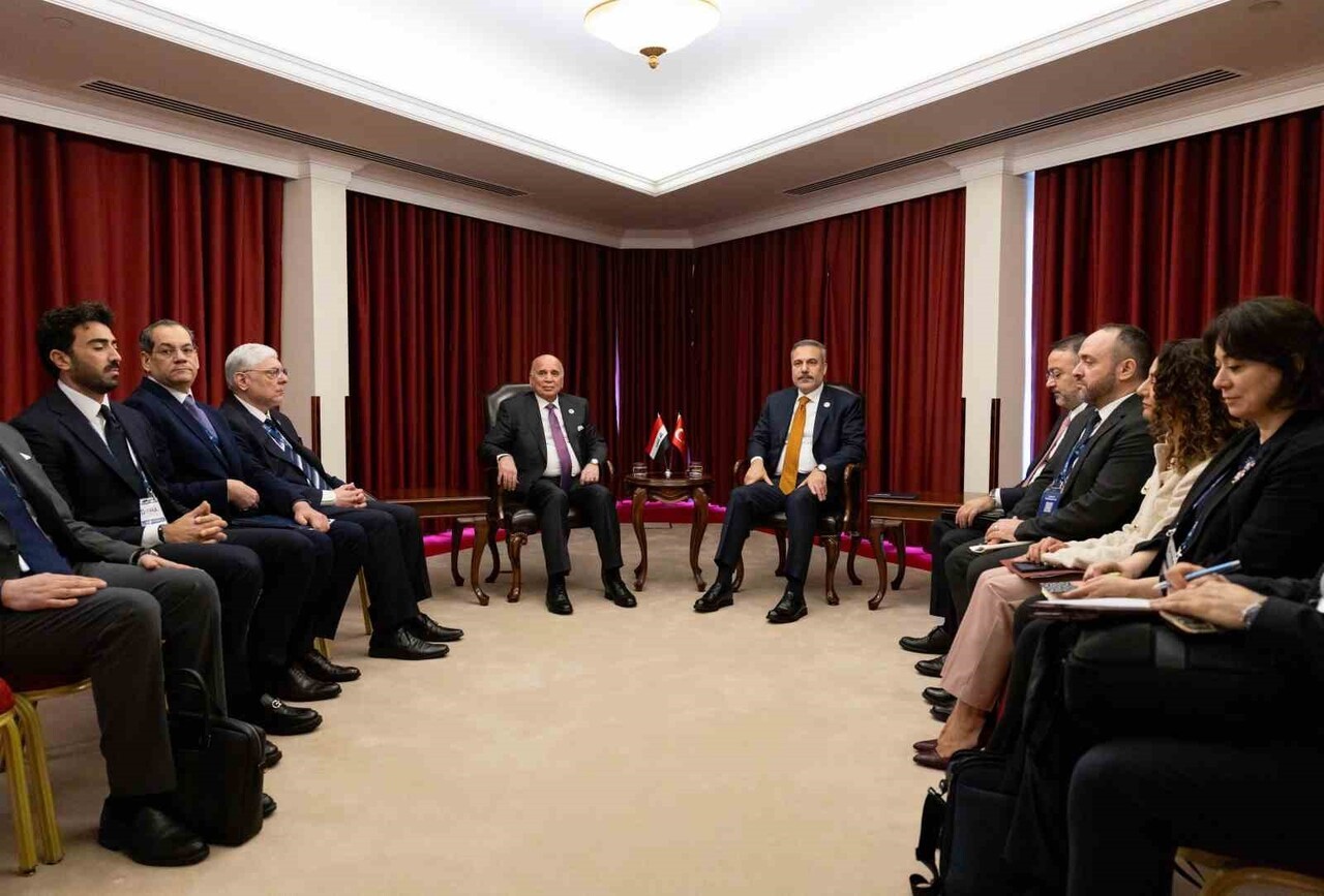 DIŞİŞLERİ BAKANI HAKAN FİDAN, KATAR’DA DÜZENLENEN 23. DOHA FORUMU KAPSAMINDA IRAK DIŞİŞLERİ BAKANI...