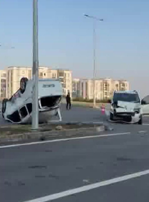DİYARBAKIR’DA İKİ ARACIN ÇARPIŞMASI SONUCU MEYDANA GELEN KAZADA, ARAÇLARDAN BİRİ TERS DÖNDÜ....