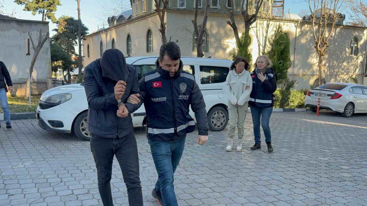 DURSUN A. (27) VE NEFİSE G.N.E. (31)  POLİS TARAFINDAN GÖZALTINA ALINDI.