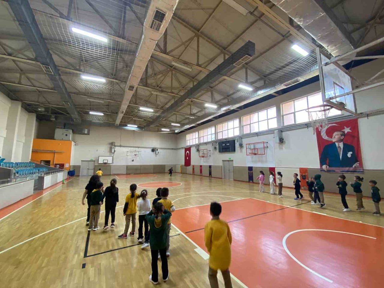 DÜZCE’DE OKUL SPORLARI İLKOKUL FİZİKSEL ETKİNLİK (İFET) OYUNLARI YARIŞMALARI DEVAM...