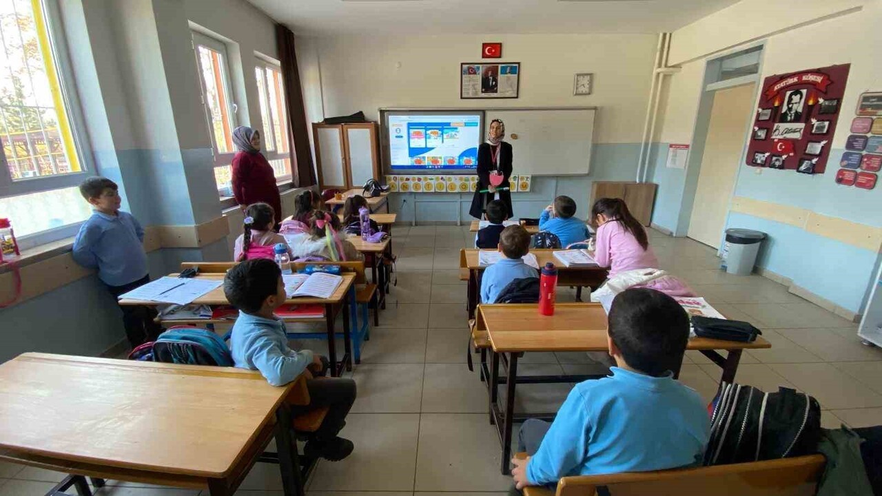 DÜZCE İL SAĞLIK MÜDÜRLÜĞÜ ÇOCUKLARDA ERKEN YAŞTA AĞIZ VE DİŞ SAĞLIĞI FARKINDALIĞININ OLUŞTURULMASI...