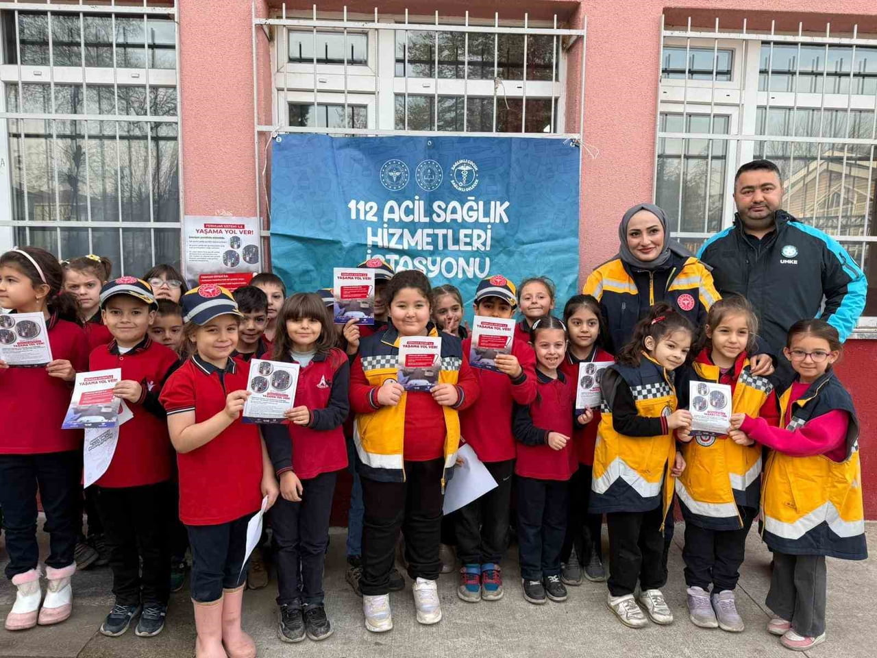 DÜZCE SAĞLIK MÜDÜRLÜĞÜ TARAFINDAN AZİZİYE İLKOKULUNDA “SAĞLIKLI ÇOCUK, SAĞLIKLI GELECEK” ETKİNLİĞİ...