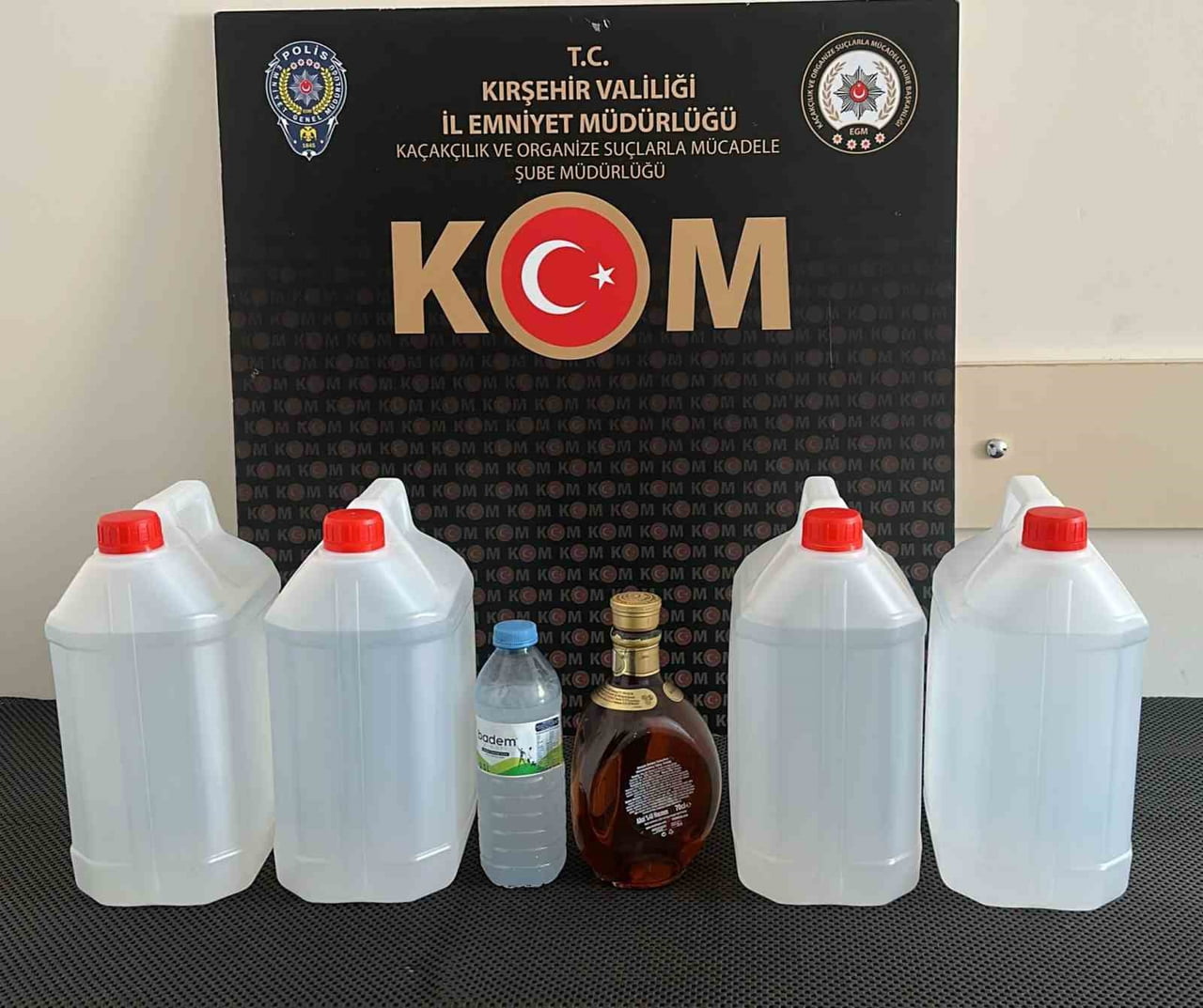 EMNİYET MÜDÜRLÜĞÜ KAÇAKÇILIK VE ORGANİZE SUÇLARLA MÜCADELE ŞUBE MÜDÜRLÜĞÜ EKİPLERİNCE, İL...