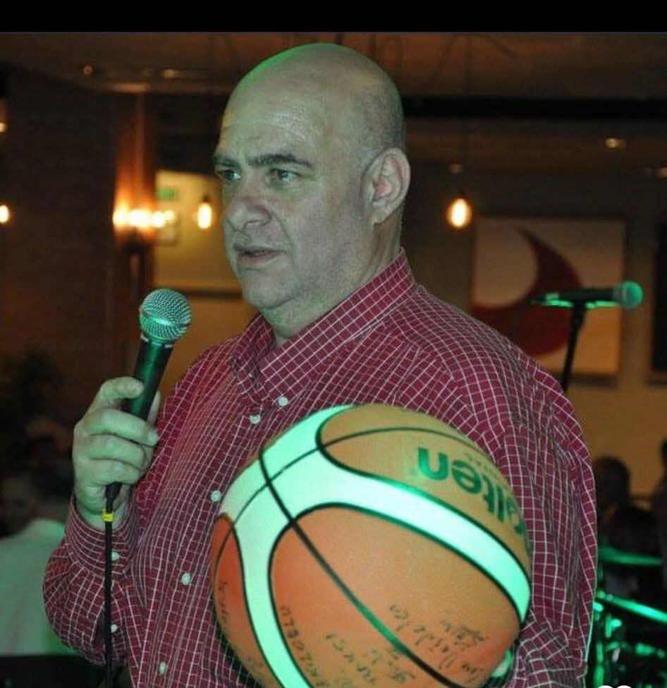 ESKİ MİLLİ BASKETBOLCU VE İŞ İNSANI KEMAL BAKSİ, 4’ÜNCÜ KATTAKİ DAİRESİNİN BALKONUNDAN DÜŞEREK...