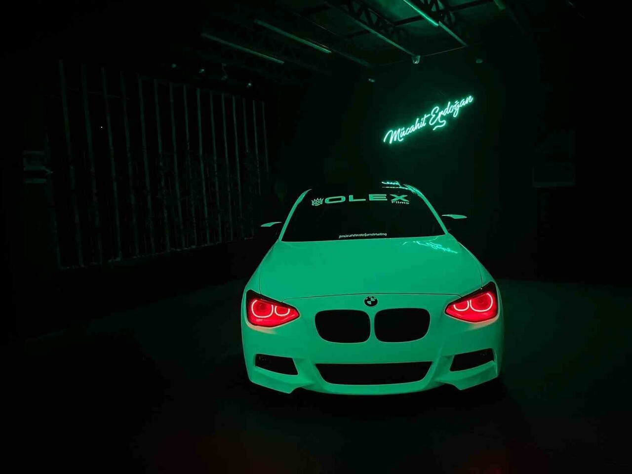 ESKİŞEHİR'DE 16 YILDIR BOYA KORUMA FİLMİ KAPLAMASI YAPAN ESNAFIN ÖZEL MALZEME İLE KAPLADIĞI...