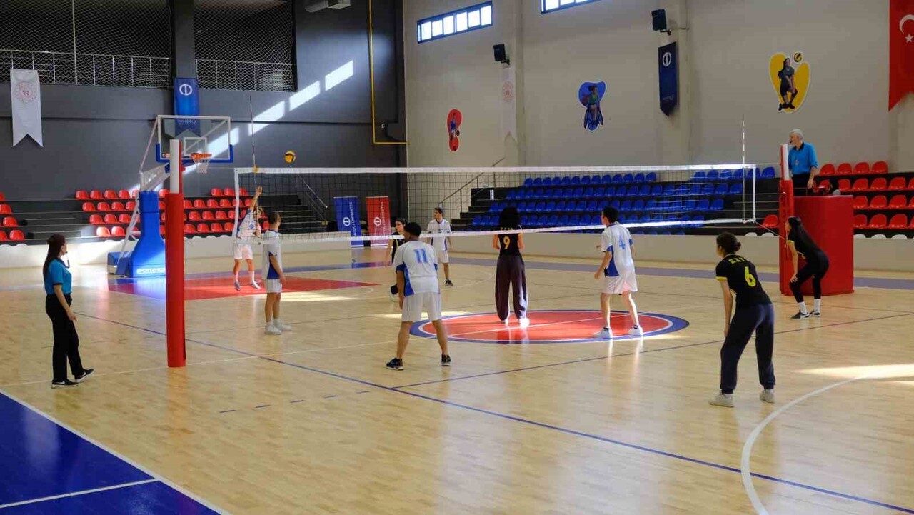 ESKİŞEHİR'DE BULUNAN ANADOLU ÜNİVERSİTESİ'NDE 3 ARALIK DÜNYA ENGELLİLER GÜNÜ KAPSAMINDA...