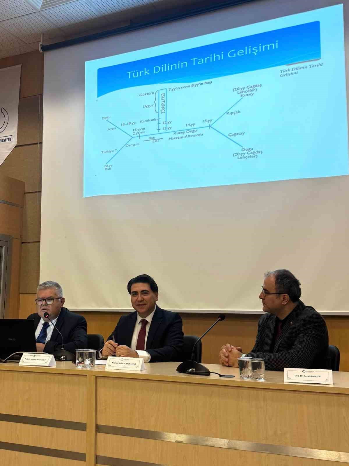 ESKİŞEHİR'DE DÜNYA TÜRK DİLİ AİLESİ GÜNÜ ANISINA DÜZENLENEN "ORTAK KİMLİĞİMİZ VE MEDENİYET...