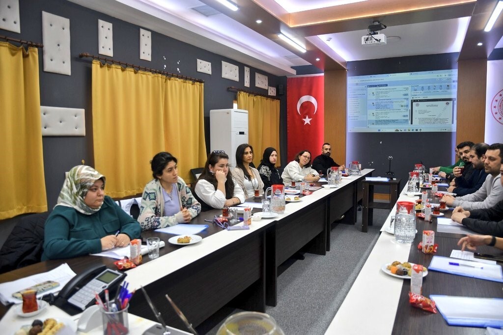 ESKİŞEHİR GENÇLİK VE SPOR İL MÜDÜRLÜĞÜ'NE BAĞLI ÖĞRENCİ YURTLARINDA YAPILMASI PLANLANAN SPORTİF...