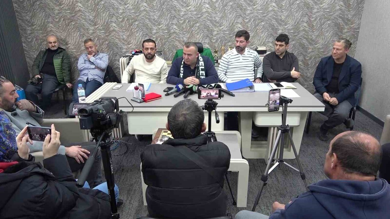 FUTBOLDA BAHİS SORUŞTURMASI KAPSAMINDA FUTBOLCULARINDAN 13’ÜNÜN CEZA ALDIĞINA İŞARET EDEN DERİCİ...