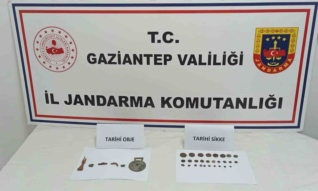 GAZİANTEP'TE 28 ADET SİKKE ELE GEÇİRİLDİ: 3 GÖZALTI