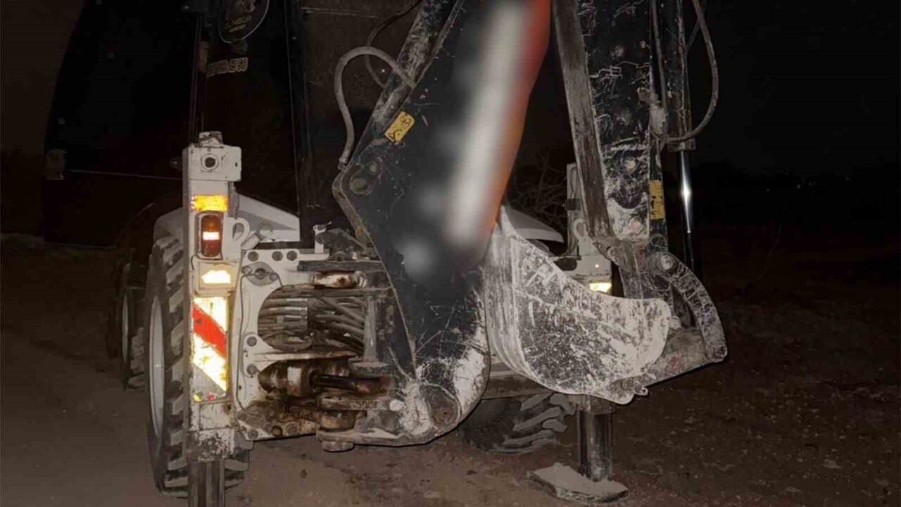 GAZİANTEP'TE KAÇAK KAZI YAPAN ŞAHISLARA JANDARMADAN SUÇÜSTÜ