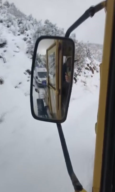 GAZİANTEP'TE RAHATSIZLANAN VATANDAŞ İÇİN EKİPLER SEFERBER OLDU