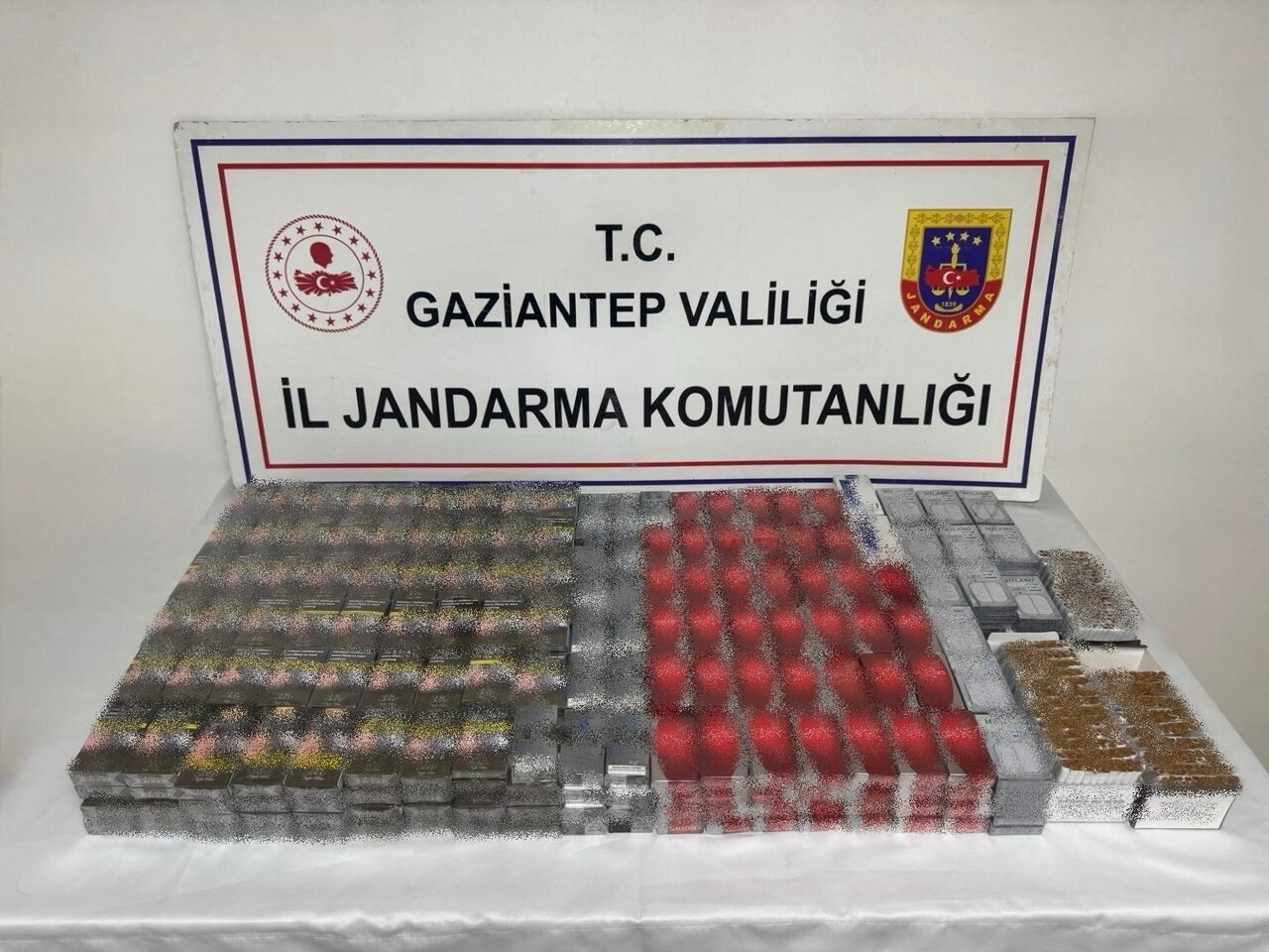 GAZİANTEP’TE UYUŞTURUCU VE KAÇAKÇILIK OPERASYONLARINDA 3 ŞAHIS TUTUKLANDI