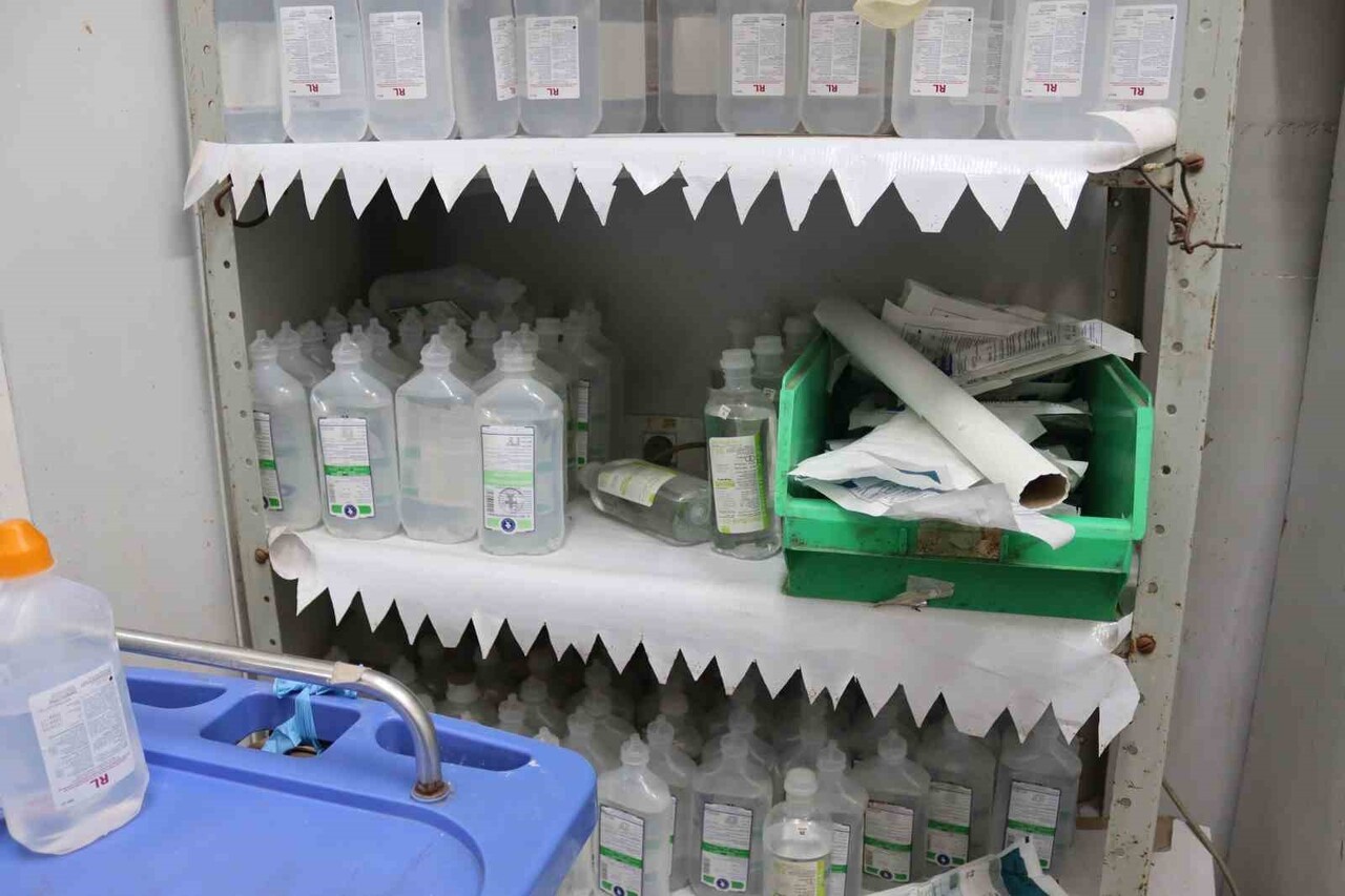 GAZZE'DE HAYATİ İLAÇLARIN TÜKENMESİ BİNLERCE HASTAYI ÖLÜMLE YÜZ YÜZE BIRAKTI