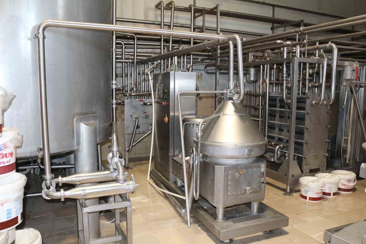 GEDİZ’DE SÜT İŞLEME TESİSİNE KKYDP KAPSAMINDA YÜZDE 50 HİBE DESTEĞİ