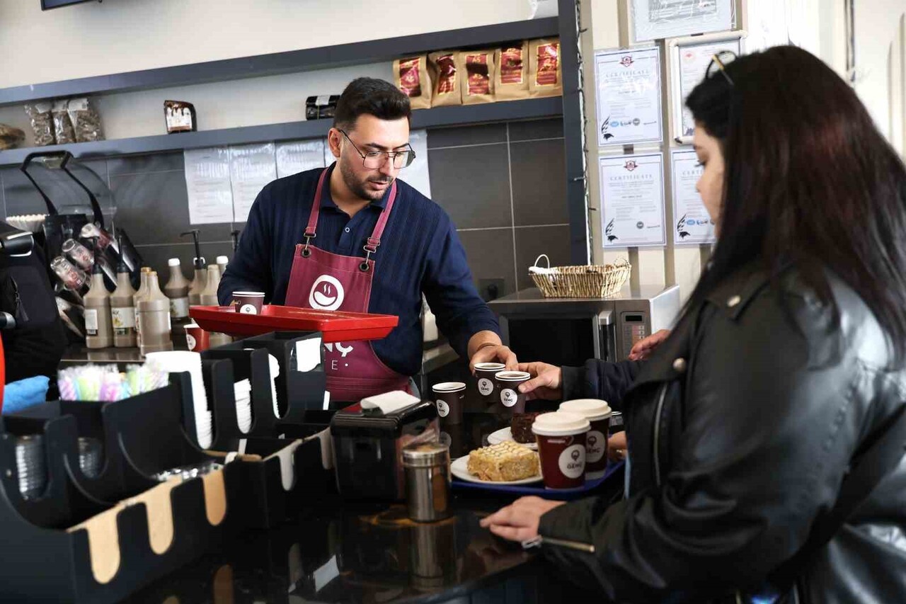GENÇ KAFE'LER, ÖZELLİKLE GENÇLER BAŞTA OLMAK ÜZERE TÜM BURSALILAR TARAFINDAN YOĞUN İLGİ...