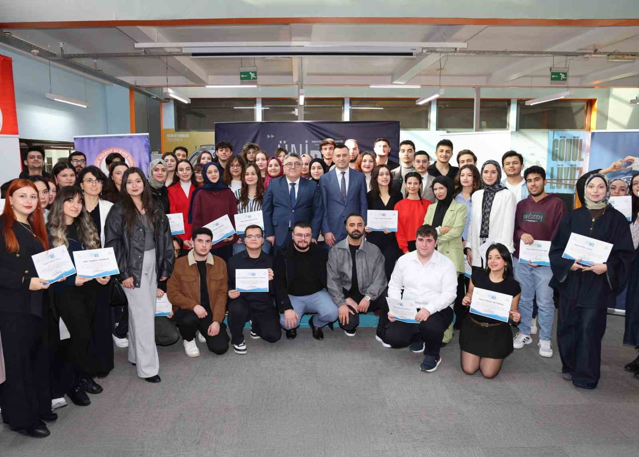 GENÇLİK VE SPOR BAKANLIĞI GENÇLİK HİZMETLERİ GENEL MÜDÜRLÜĞÜ TARAFINDAN HAYATA GEÇİRİLEN VE...