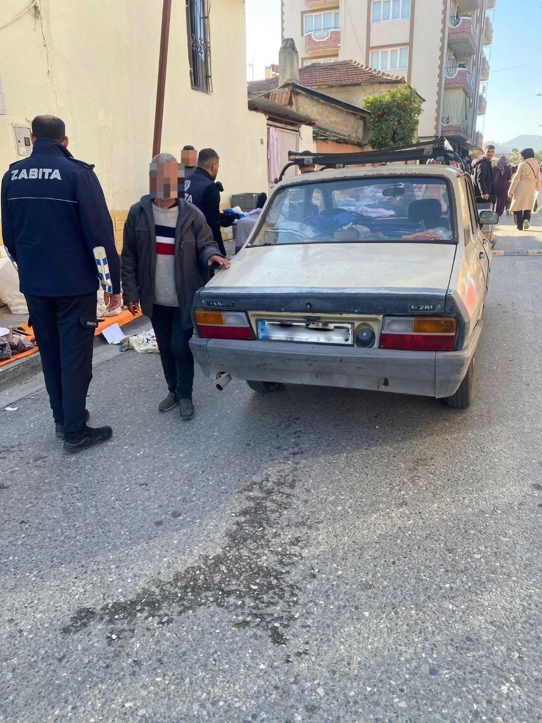 GERMENCİK BELEDİYESİ ZABITA EKİPLERİ TARAFINDAN PAZAR YERLERİNDE GERÇEKLEŞTİRİLEN RUTİN...