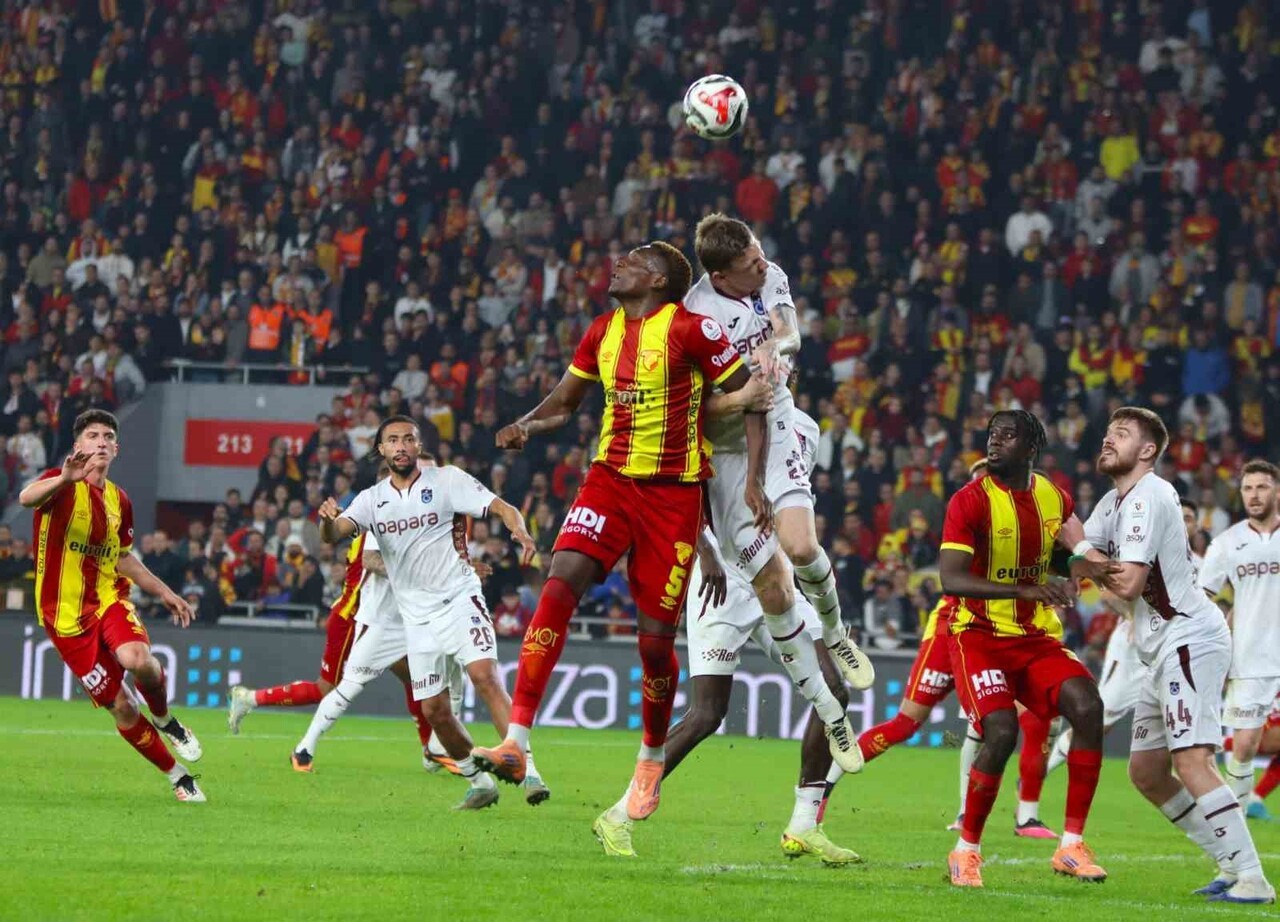 GÖZTEPE, TRENDYOL SÜPER LİG’İN 15. HAFTASINDA TRABZONSPOR’A MAĞLUP OLARAK 4 MAÇLIK YENİLMEZLİK...