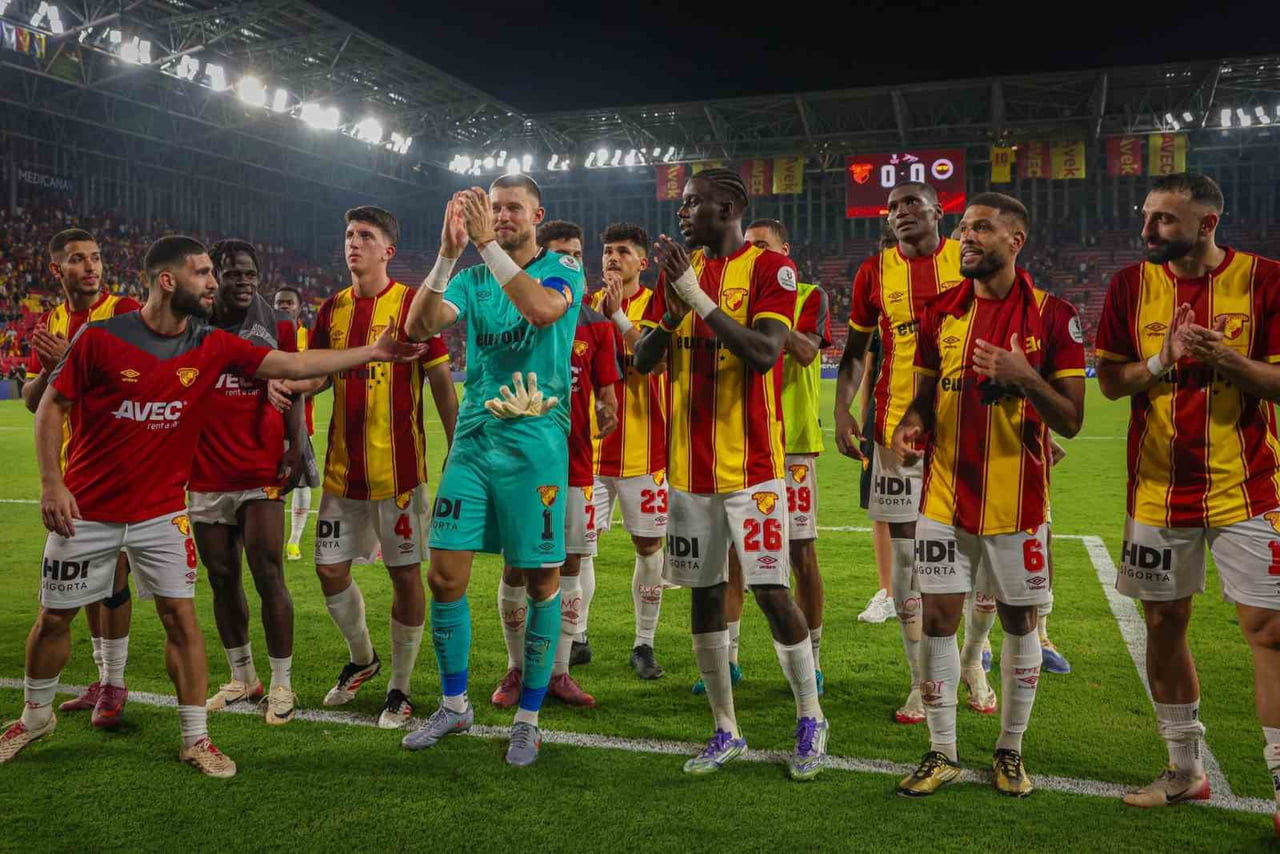 GÖZTEPE, TRENDYOL SÜPER LİG’İN İLK DEVRESİNDE OYNADIĞI 17 MAÇTA KALESİNDE YALNIZCA 9 GOL GÖREREK...