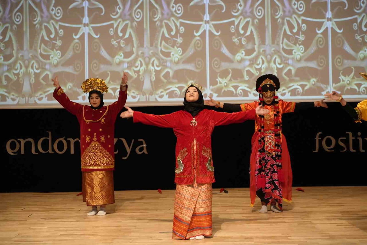 GÜMÜŞHANE ÜNİVERSİTESİ’NDE ÖĞRENİM GÖREN ENDONEZYALI ÖĞRENCİLER, ÜLKELERİNİN KÜLTÜRÜNÜ TANITMAK...