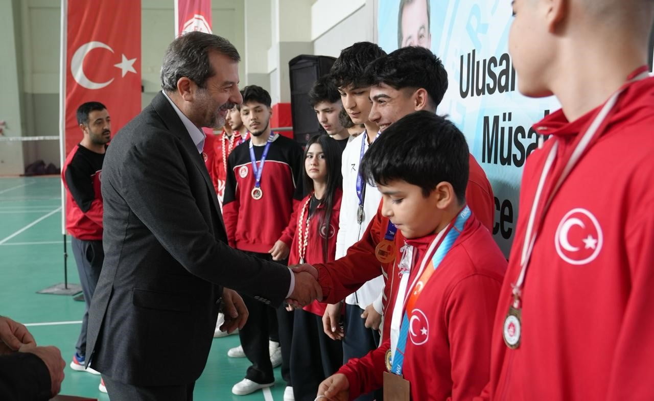 GÜRSU BELEDİYESİ, SPORA VE SPORCUYA VERDİĞİ DESTEĞİ YENİ BAŞARILARLA TAÇLANDIRIYOR.  2024-2025...