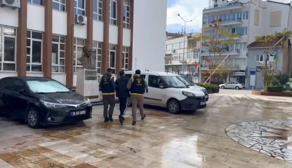 HAKKINDA 22 YIL KESİNLEŞMİŞ HAPİS CEZASI BULUNAN FİRARİ YAKALANDI