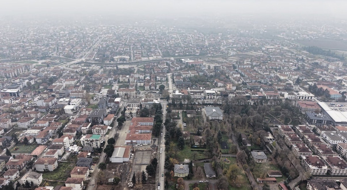 HAVALARIN SOĞUMASI İLE BERABER EVLERDE YAKILAN SOBALARA DİKKAT ÇEKEN İTFAİYE MÜDÜRÜ MEHMET ALİ...