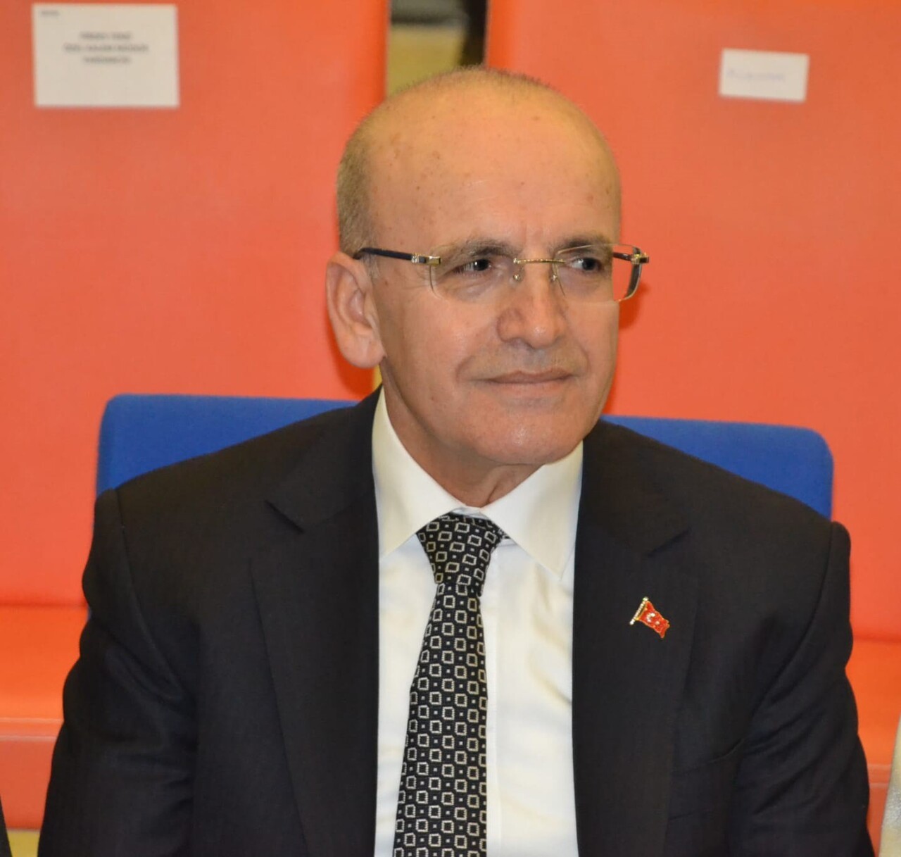 HAZİNE VE MALİYE BAKANI MEHMET ŞİMŞEK, BATMAN'DA "KÜRESEL MEYDAN OKUMALAR VE TÜRKİYE" KONULU...