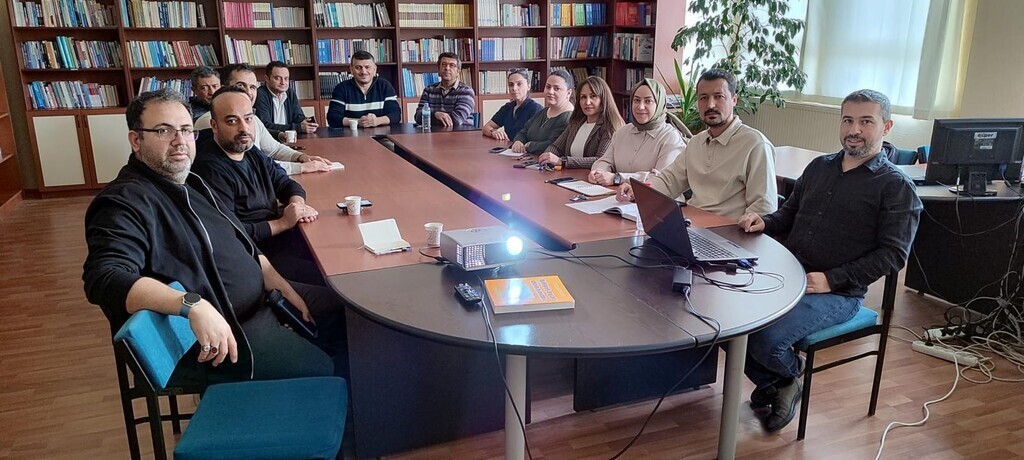 HİSARCIK MYO’DA "BOLOGNA BİLGİ PAKETİ VE DERS TANIM FORMU HAZIRLAMA" KONULU EĞİTİM