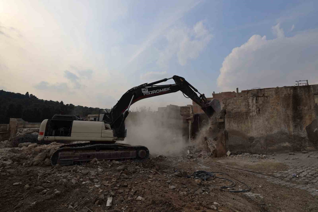 HIZMALI VE ATATÜRK MAHALLESİNDEKİ KENTSEL DÖNÜŞÜM ÇALIŞMALARI HIZLA SÜRÜYOR