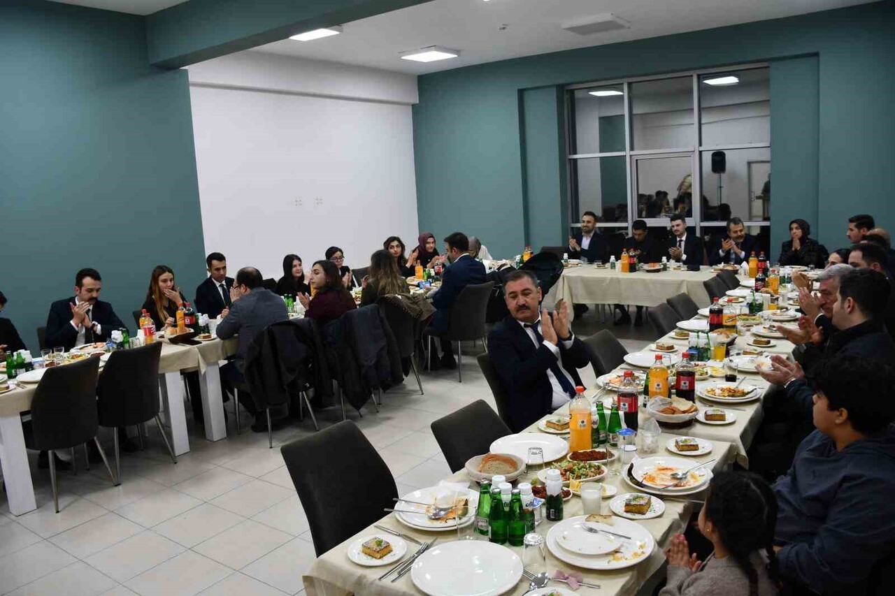 HSK’NIN 2025 YILI MAZERET VE MÜSTEMİR YETKİ KARARNAMESİ İLE GÖREV YERLERİ DEĞİŞEN İSİMLER İÇİN...