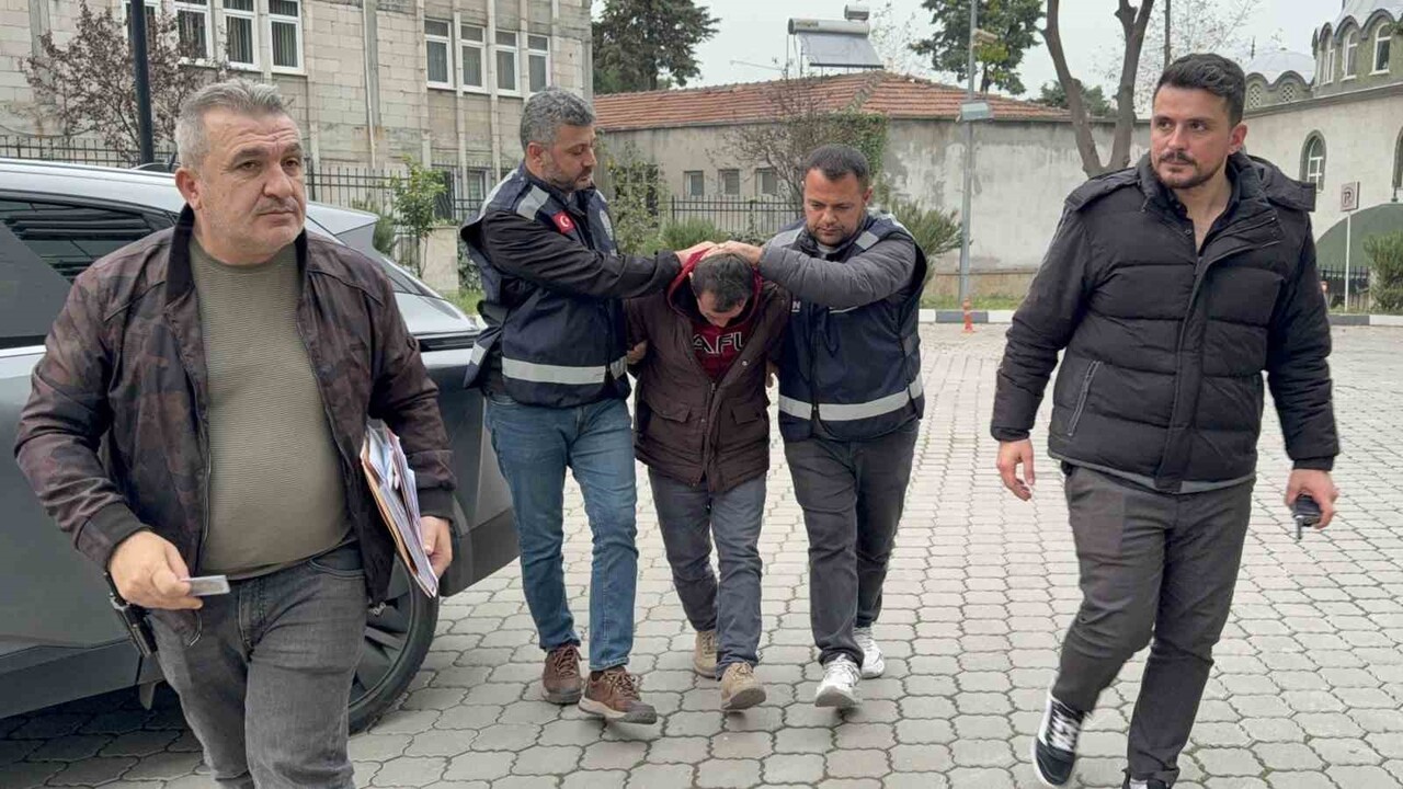 HÜSEYİN KARPUZOĞLU (55) TARTIŞTI ÜVEY OĞLUNU BIÇAKLAYARAK ÖLDÜRDÜ.