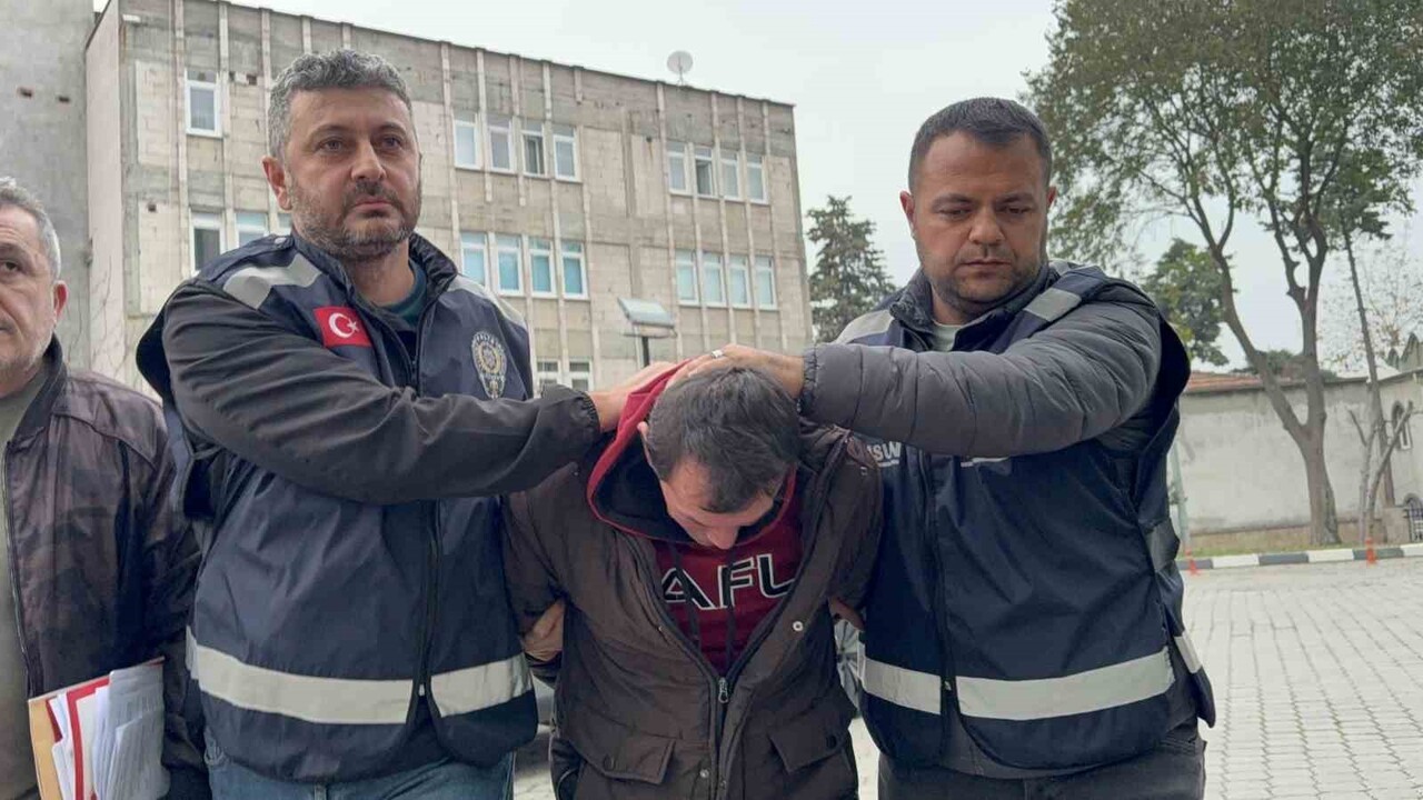 HÜSEYİN KARPUZOĞLU (55) TARTIŞTI ÜVEY OĞLUNU BIÇAKLAYARAK ÖLDÜRDÜ.