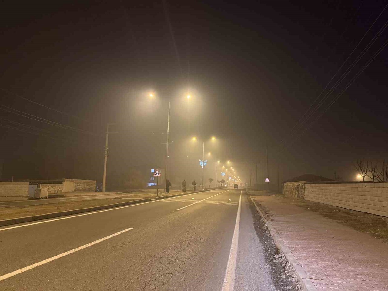 IĞDIR’DA GECE SAATLERİNDE YOĞUN SİS ETKİLİ OLDU