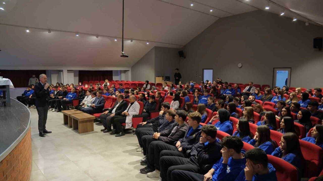 İNEGÖL BELEDİYE BAŞKANI ALPER TABAN, GENÇ BAKIŞ BULUŞMALARI KAPSAMINDA BUGÜN ALTIN NESİL...