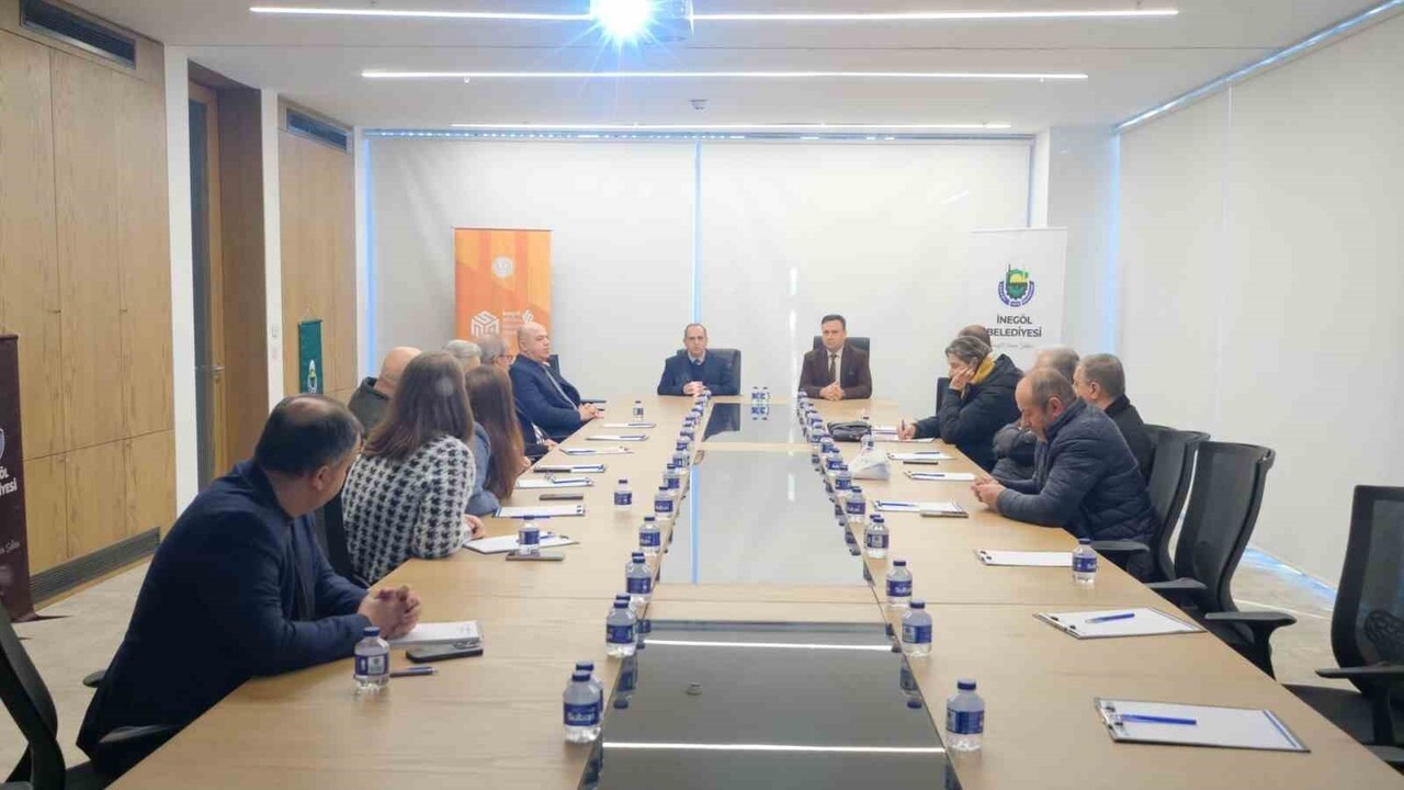 İNEGÖL BELEDİYESİ’NİN ÇEVRE VE TEMİZLİK KONUSUNDA VERDİĞİ ÖNEMLİ MÜCADELELERDEN BİRİ OLAN...