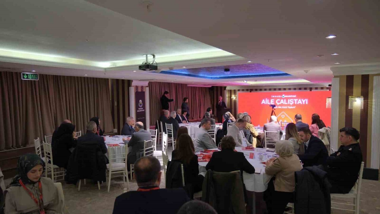 İNEGÖL BELEDİYESİ, TÜM DÜNYANIN KRONİK SORUNU OLARAK GÖRÜLEN AİLE KURUMUNDAKİ ÇÖKÜŞE İLİŞKİN...