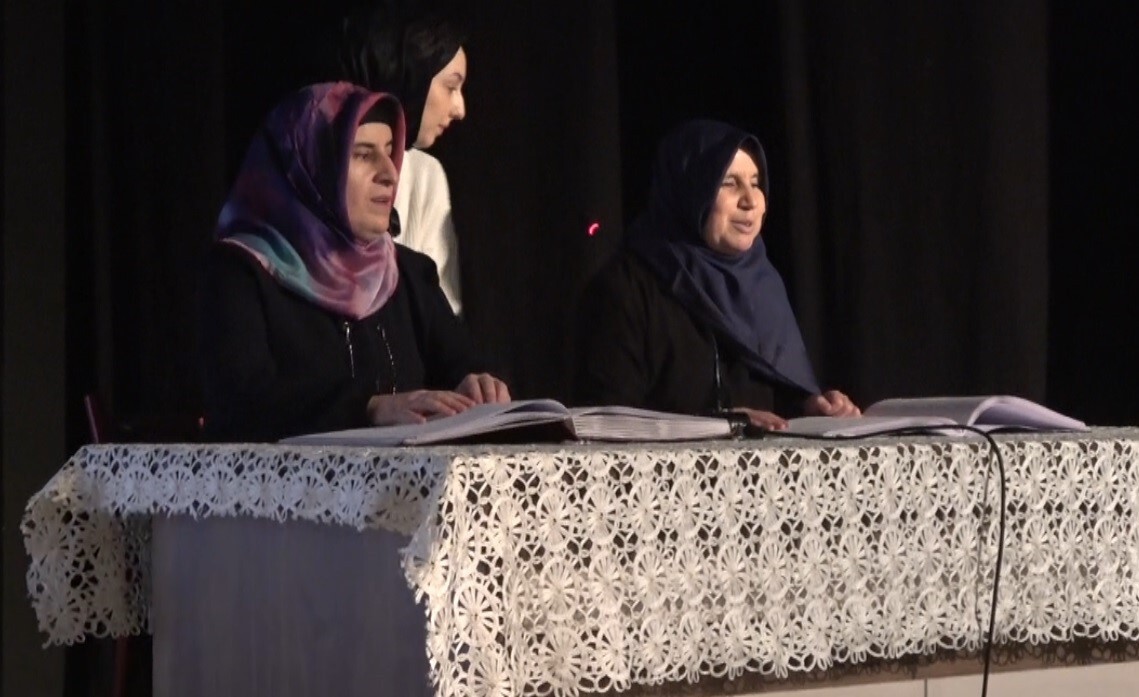 İŞİTME VE GÖRME ENGELLİLERİN KUR'ANI KERİM OKUMASI