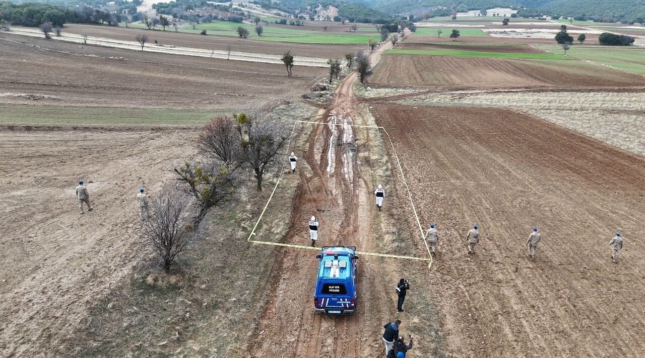 ISPARTA'DA BAŞSIZ HALDE CESEDİ BULUNAN FERDİ ÖZDEMİR'İN KAYIP BAŞINI ARAMA ÇALIŞMALARI 6'NCI...