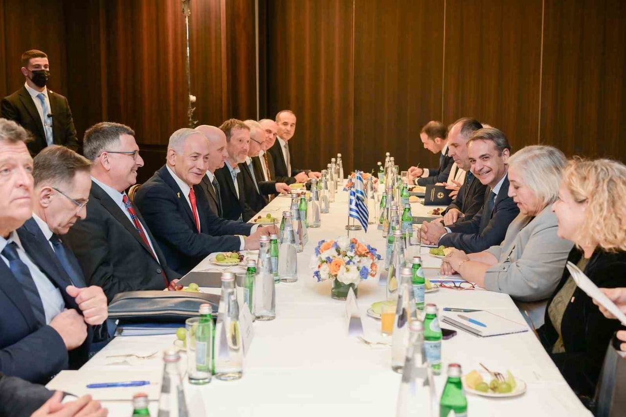 İSRAİL, YUNANİSTAN VE GKRY ARASINDA ÜÇLÜ ZİRVE