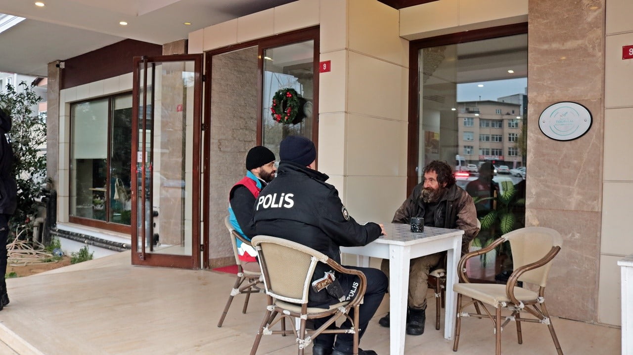 İSTANBUL’DA 159 EVSİZ VATANDAŞ OTELLERE YERLEŞTİRİLDİ