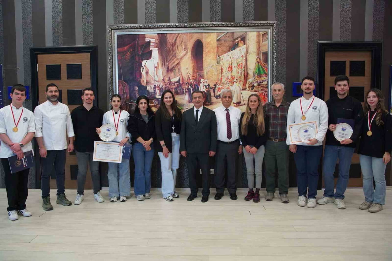 İSTANBUL GELİŞİM ÜNİVERSİTESİ ÖĞRENCİLERİ, 22. ULUSLARARASI İSTANBUL GASTRONOMİ FESTİVALİ...