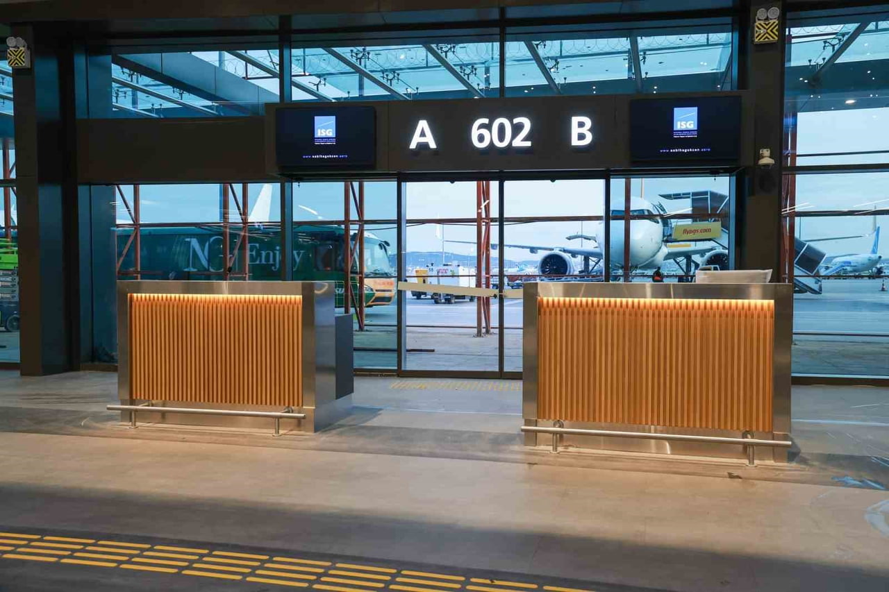 İSTANBUL SABİHA GÖKÇEN HAVALİMANI’NIN 25 YIL ÖNCE İLK YOLCULARINI AĞIRLADIĞI, DOĞDUĞU YER OLAN İLK...