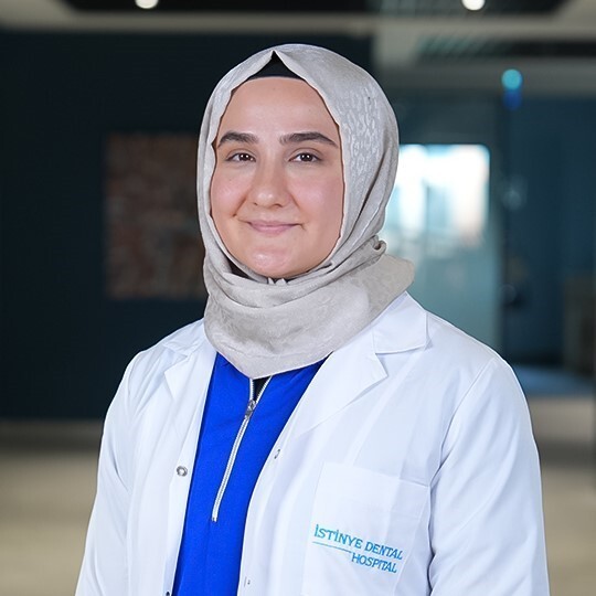 İSTİNYE DENTAL HOSPİTAL’DAN ENDODONTİ UZMANI DR. ÖĞR. ÜYESİ MERYEM ÇOBAN SEZER