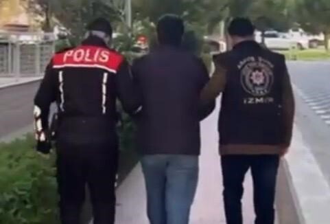 İZMİR EMNİYET MÜDÜRLÜĞÜ EKİPLERİNCE İL GENELİNDE ARANAN ŞAHISLARA YÖNELİK 86 ADRESE DÜZENLENEN EŞ...
