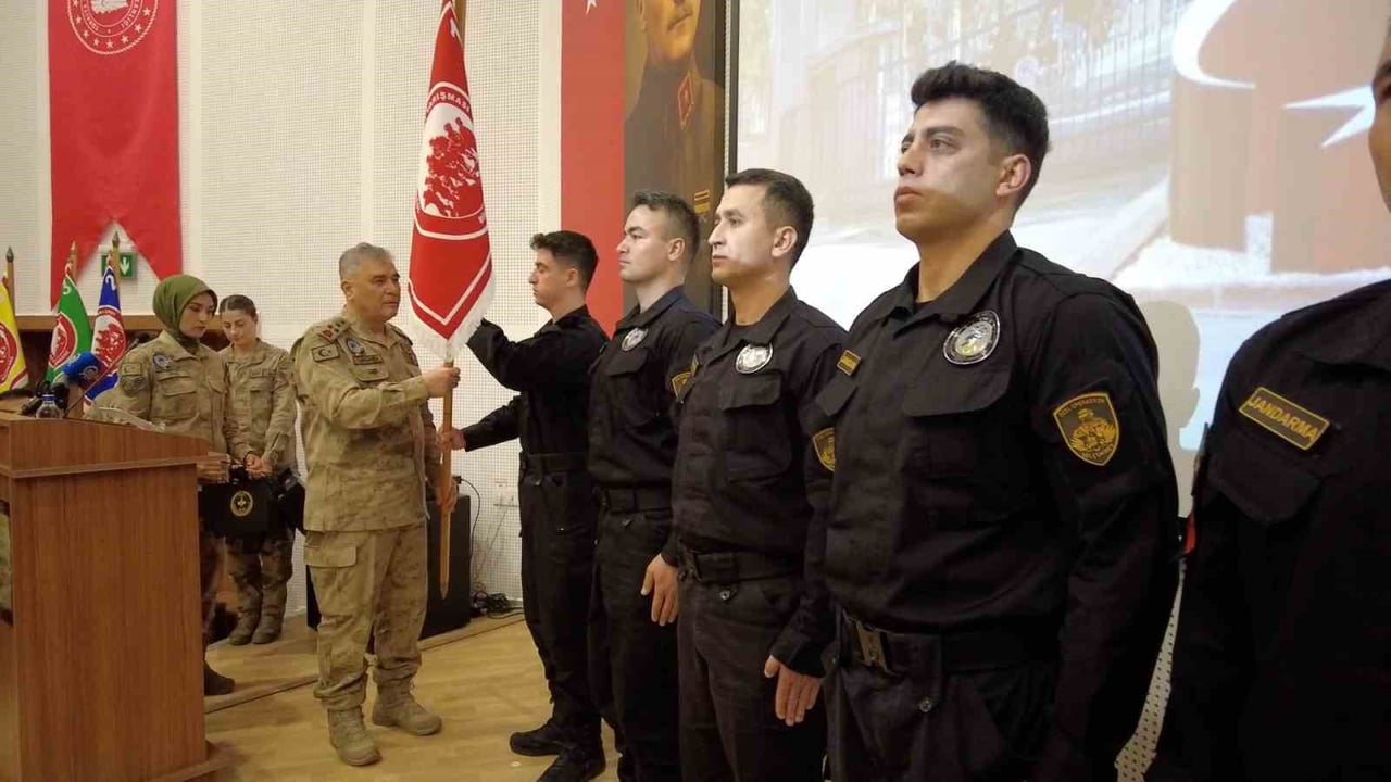 JANDARMA GENEL KOMUTANLIĞI "SAVAŞÇI YARIŞMASI" ÖDÜL TÖRENİ ANKARA 3'ÜNCÜ JOPER TABUR KOMUTANLIĞI...
